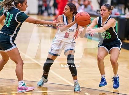 Thumbnail 2 in Clear Lake vs. Pasadena (McDonald's Texas Invitational) photogallery.