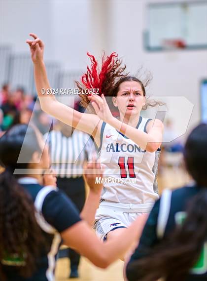 Thumbnail 1 in Clear Lake vs. Pasadena (McDonald's Texas Invitational) photogallery.