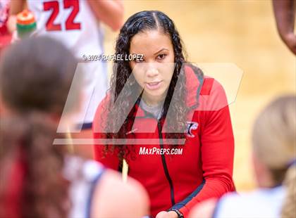Thumbnail 2 in Clear Lake vs. Pasadena (McDonald's Texas Invitational) photogallery.