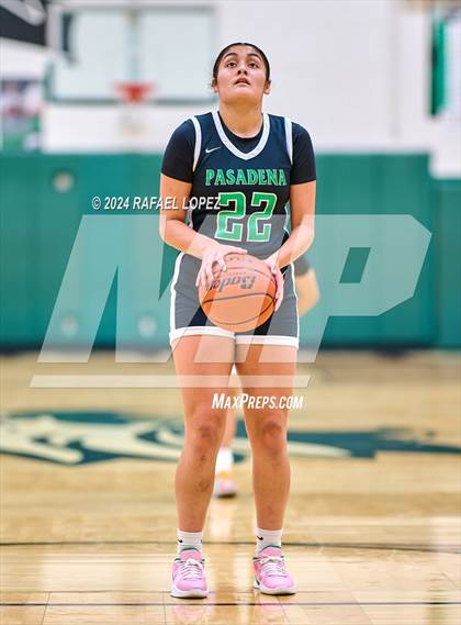 Thumbnail 1 in Clear Lake vs. Pasadena (McDonald's Texas Invitational) photogallery.