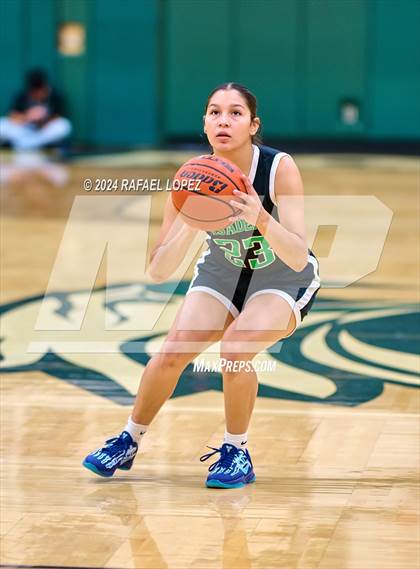 Thumbnail 3 in Clear Lake vs. Pasadena (McDonald's Texas Invitational) photogallery.