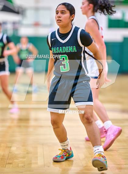 Thumbnail 2 in Clear Lake vs. Pasadena (McDonald's Texas Invitational) photogallery.