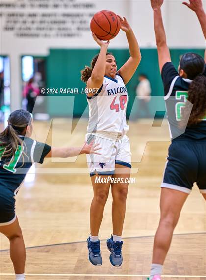 Thumbnail 3 in Clear Lake vs. Pasadena (McDonald's Texas Invitational) photogallery.