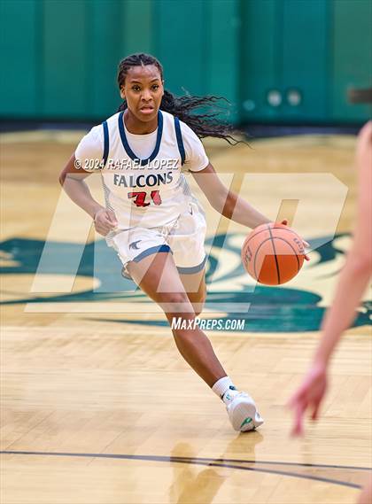 Thumbnail 3 in Clear Lake vs. Pasadena (McDonald's Texas Invitational) photogallery.