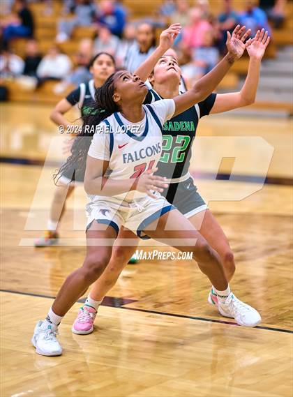 Thumbnail 3 in Clear Lake vs. Pasadena (McDonald's Texas Invitational) photogallery.