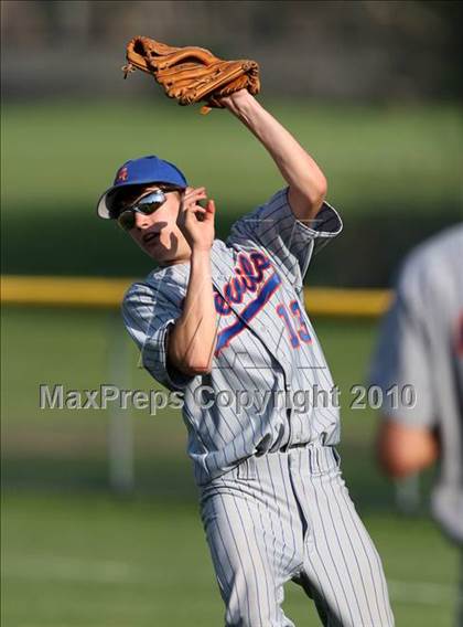 Thumbnail 3 in Elba/Byron-Bergen @ Attica photogallery.