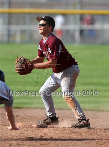 Thumbnail 3 in Elba/Byron-Bergen @ Attica photogallery.