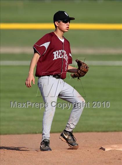 Thumbnail 3 in Elba/Byron-Bergen @ Attica photogallery.