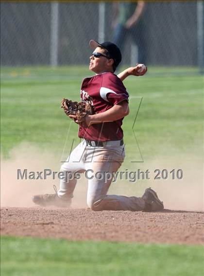 Thumbnail 3 in Elba/Byron-Bergen @ Attica photogallery.