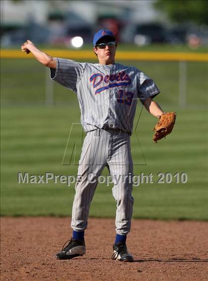 Thumbnail 3 in Elba/Byron-Bergen @ Attica photogallery.