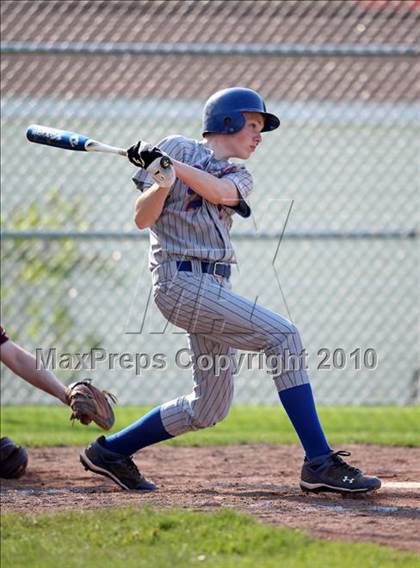 Thumbnail 3 in Elba/Byron-Bergen @ Attica photogallery.