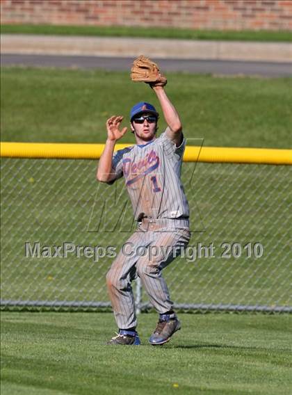 Thumbnail 2 in Elba/Byron-Bergen @ Attica photogallery.