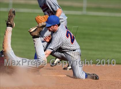 Thumbnail 2 in Elba/Byron-Bergen @ Attica photogallery.