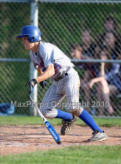 Thumbnail 3 in Elba/Byron-Bergen @ Attica photogallery.