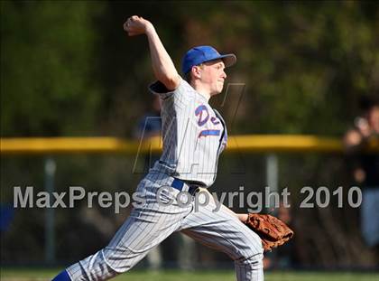 Thumbnail 3 in Elba/Byron-Bergen @ Attica photogallery.