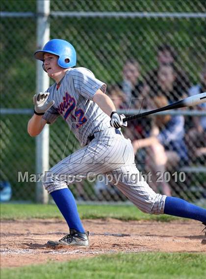 Thumbnail 3 in Elba/Byron-Bergen @ Attica photogallery.