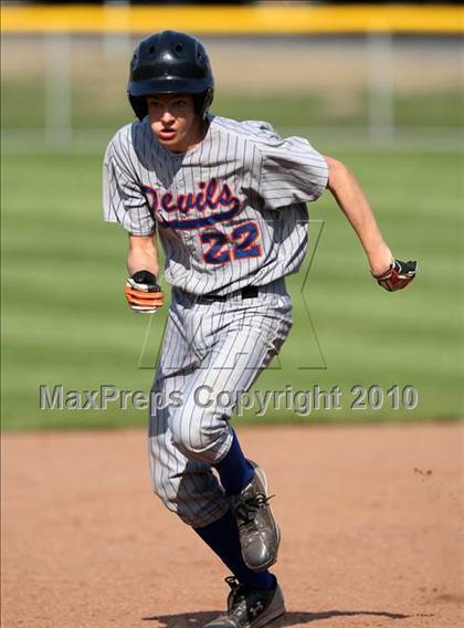 Thumbnail 3 in Elba/Byron-Bergen @ Attica photogallery.