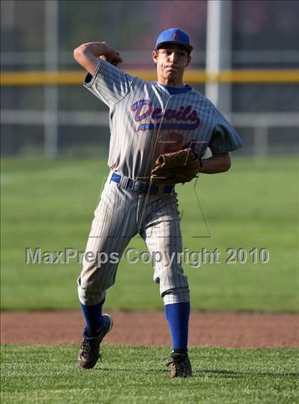 Thumbnail 1 in Elba/Byron-Bergen @ Attica photogallery.