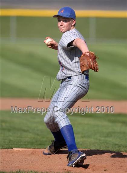 Thumbnail 2 in Elba/Byron-Bergen @ Attica photogallery.