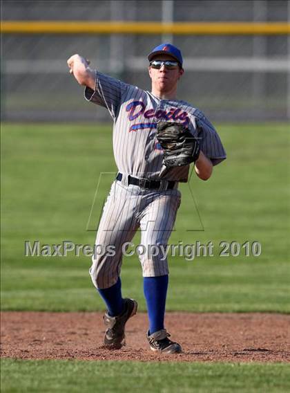 Thumbnail 2 in Elba/Byron-Bergen @ Attica photogallery.