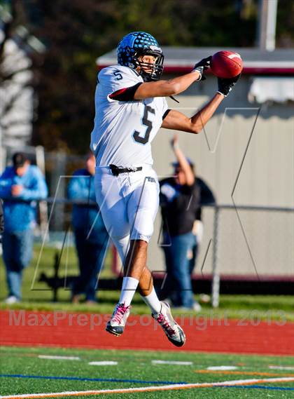 Thumbnail 3 in Rye Neck vs. Burke Catholic (NYSPHSAA Class C Quarterfinal) photogallery.
