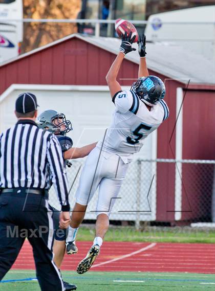 Thumbnail 1 in Rye Neck vs. Burke Catholic (NYSPHSAA Class C Quarterfinal) photogallery.
