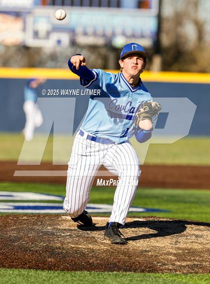 Thumbnail 1 in Highlands @ Covington Catholic photogallery.