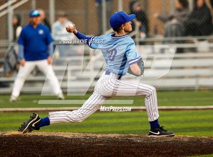 Thumbnail 3 in Highlands @ Covington Catholic photogallery.