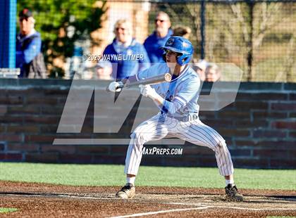 Thumbnail 1 in Highlands @ Covington Catholic photogallery.