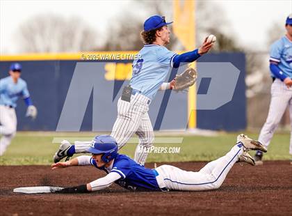 Thumbnail 2 in Highlands @ Covington Catholic photogallery.