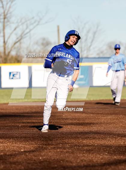 Thumbnail 1 in Highlands @ Covington Catholic photogallery.
