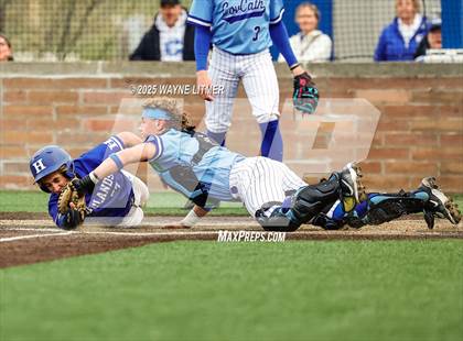 Thumbnail 1 in Highlands @ Covington Catholic photogallery.