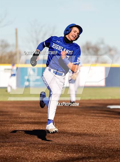 Thumbnail 3 in Highlands @ Covington Catholic photogallery.