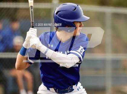 Thumbnail 1 in Highlands @ Covington Catholic photogallery.