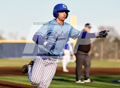 Thumbnail 2 in Highlands @ Covington Catholic photogallery.