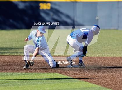 Thumbnail 1 in Highlands @ Covington Catholic photogallery.