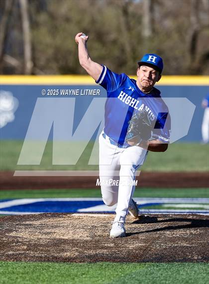 Thumbnail 1 in Highlands @ Covington Catholic photogallery.