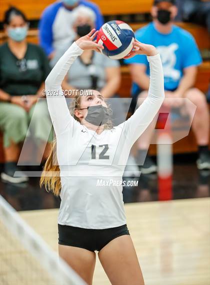Thumbnail 2 in Los Gatos @ Archbishop Mitty photogallery.