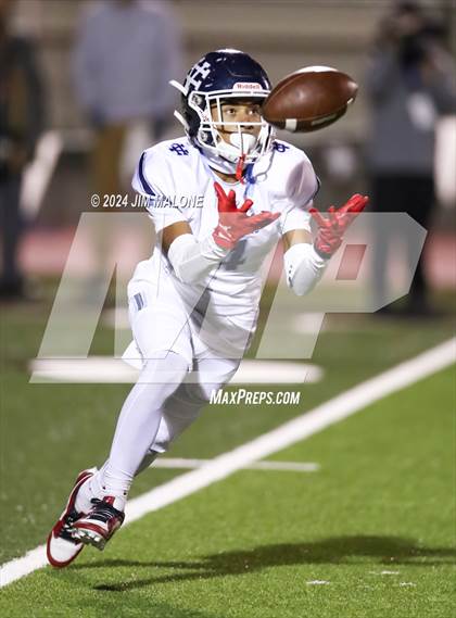 Thumbnail 1 in Valley Christian @ Saint Francis (CIFCCS Open SemiFinals) photogallery.