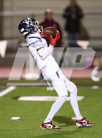 Thumbnail 2 in Valley Christian @ Saint Francis (CIFCCS Open SemiFinals) photogallery.