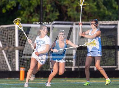 Thumbnail 2 in Medfield vs Newburyport (MIAA Division 3 Final) photogallery.