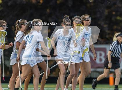 Thumbnail 3 in Medfield vs Newburyport (MIAA Division 3 Final) photogallery.