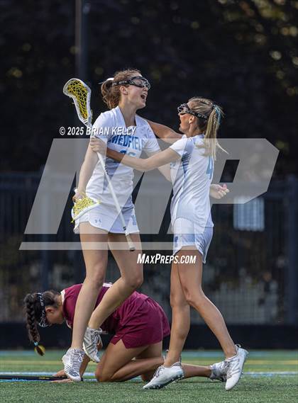 Thumbnail 3 in Medfield vs Newburyport (MIAA Division 3 Final) photogallery.