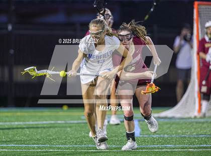 Thumbnail 2 in Medfield vs Newburyport (MIAA Division 3 Final) photogallery.