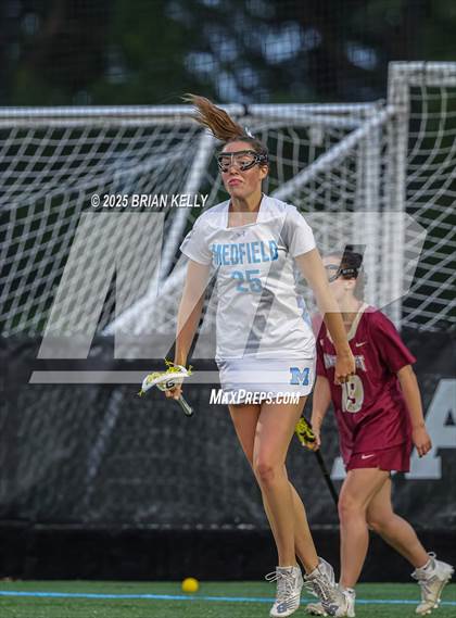 Thumbnail 2 in Medfield vs Newburyport (MIAA Division 3 Final) photogallery.