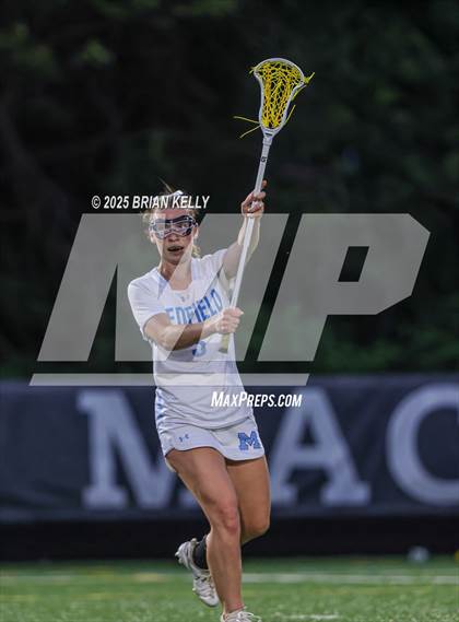 Thumbnail 2 in Medfield vs Newburyport (MIAA Division 3 Final) photogallery.