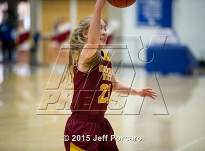 Thumbnail 1 in Sky View vs. Mountain View (UHSAA 4A Semifinal) photogallery.