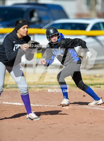 Thumbnail 3 in Yerington vs. Bishop Union (Yerington Tournament) photogallery.