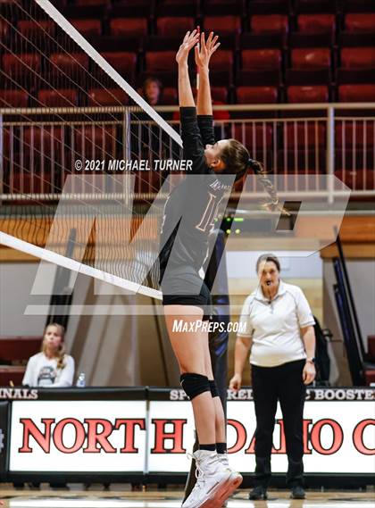 Thumbnail 2 in Mullan vs Kootenai (1AD2 District 1 Playoffs) photogallery.