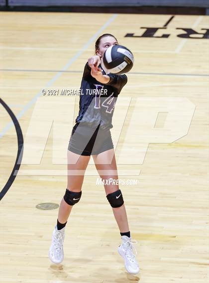 Thumbnail 2 in Mullan vs Kootenai (1AD2 District 1 Playoffs) photogallery.